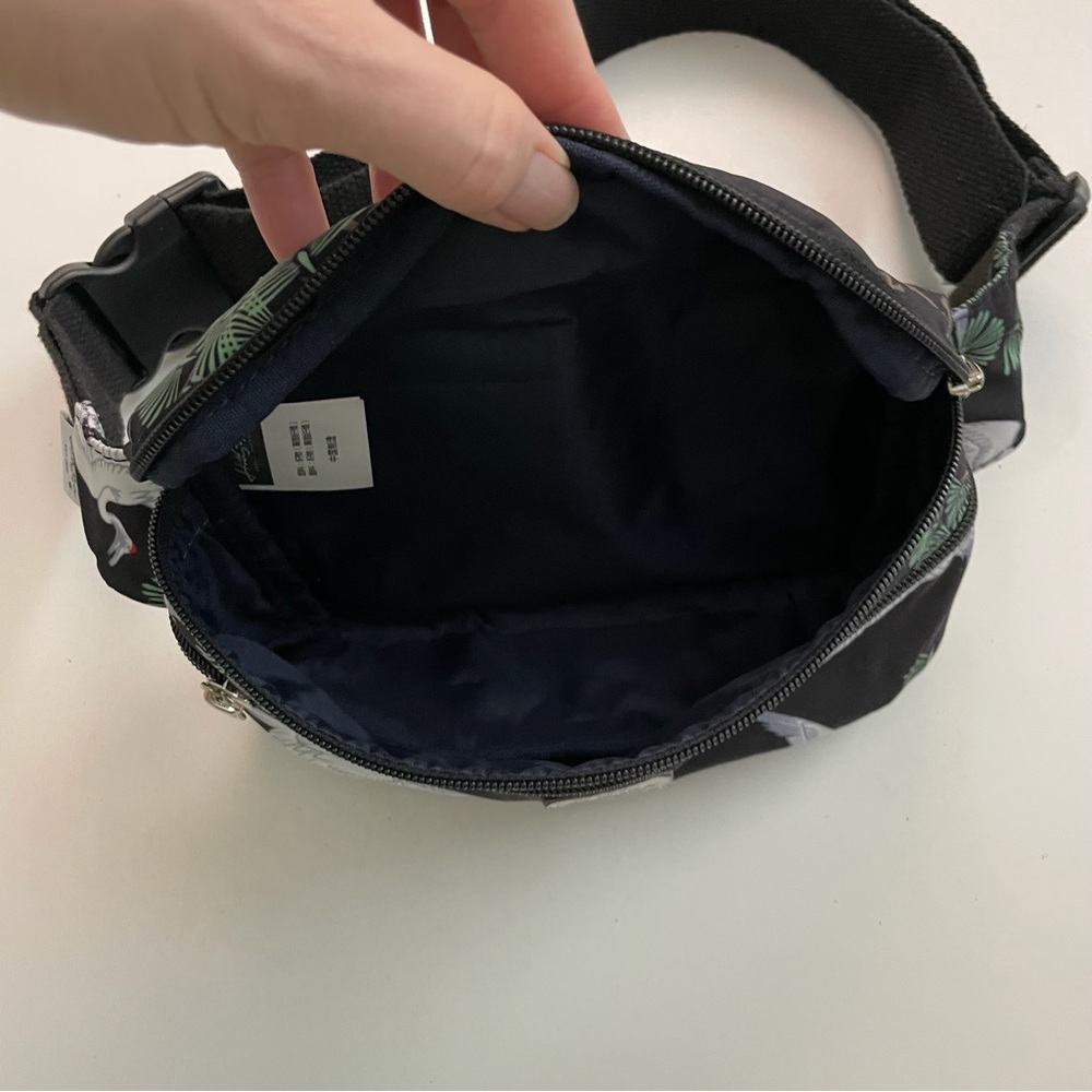 Hot Styles Belt Bag Fanny Pack Asian Cranes Botanical Double Zip Pockets Black - Picture 16 of 16